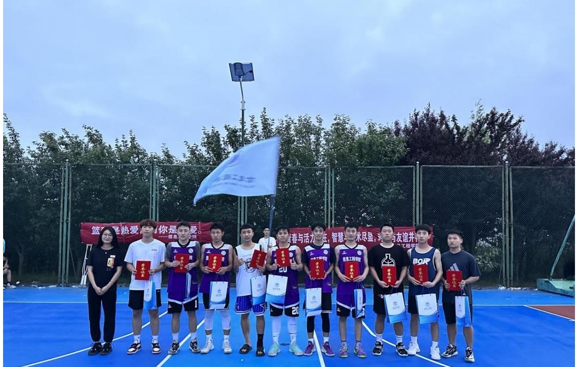 以篮球之名,书写少年精彩云顶集团7610官方网站“五四杯”篮球赛圆满落幕 以篮球之名,书写少年精彩云顶集团7610官方网站“五四杯”篮球赛圆满落幕