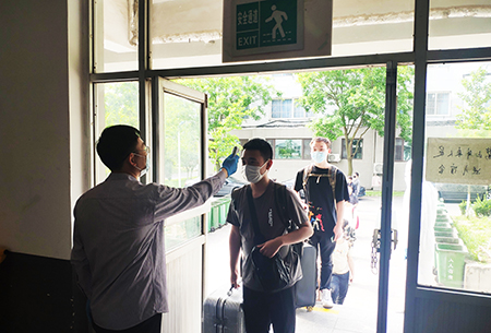 欢迎回家!云顶7610线路检测迎来2020年春季学期首批返校学生 欢迎回家!云顶7610线路检测迎来2020年春季学期首批返校学生
