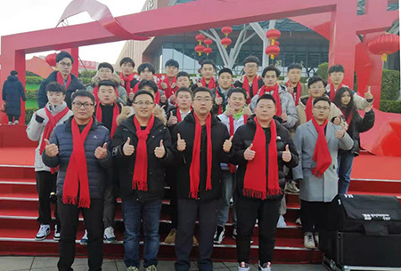 云顶集团7610官方网站师生参加央视《音乐公开课》现场录制和志愿者工作 云顶集团7610官方网站师生参加央视《音乐公开课》现场录制和志愿者工作