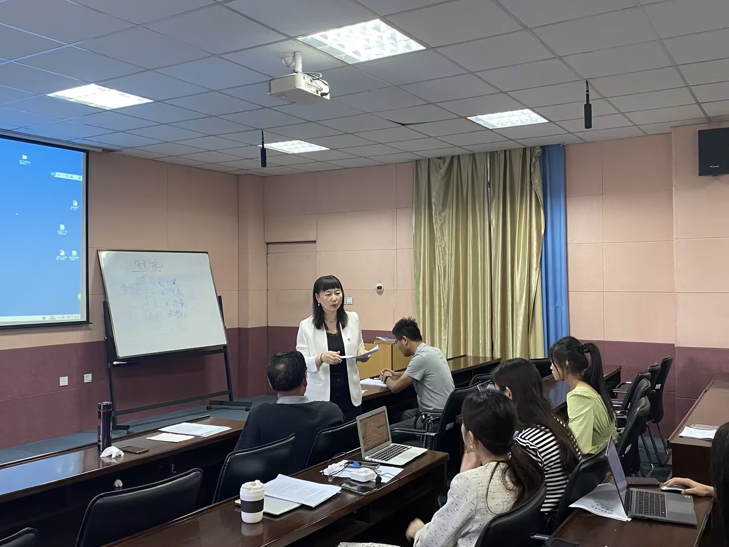 初心展风采 匠心谱芳华 ——基础教育学院组织举办第十二届青年教师教学基本功比赛 初心展风采 匠心谱芳华 ——基础教育学院组织举办第十二届青年教师教学基本功比赛