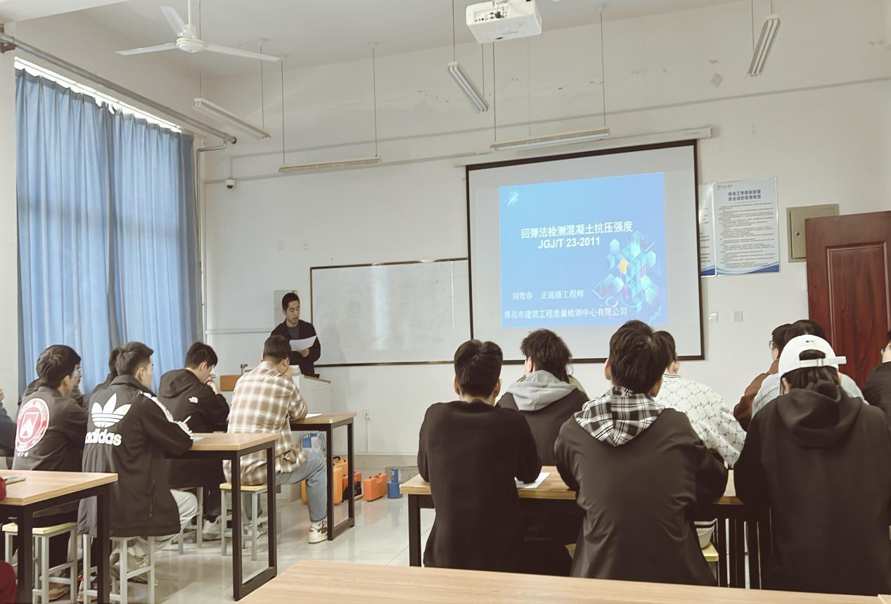 校企深度合作,共建专业课程 校企深度合作,共建专业课程