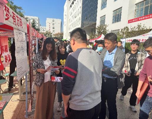 借力校企平台,食品学院拓宽实习就业渠道 借力校企平台,食品学院拓宽实习就业渠道