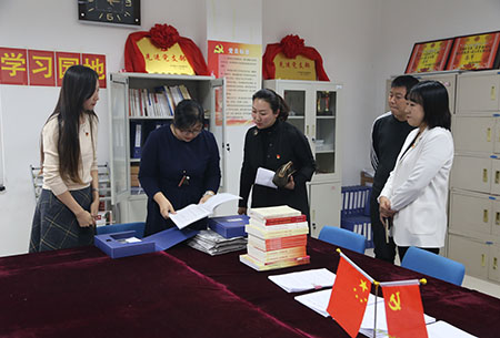 青岛市委教育工委“不忘初心、牢记使命”主题教育高校指导组来云顶集团7610官方网站访谈调研